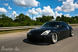 Nissan 350Z tire size