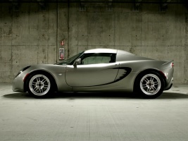 Lotus Elise tire size