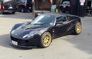 Lotus Elise tire size