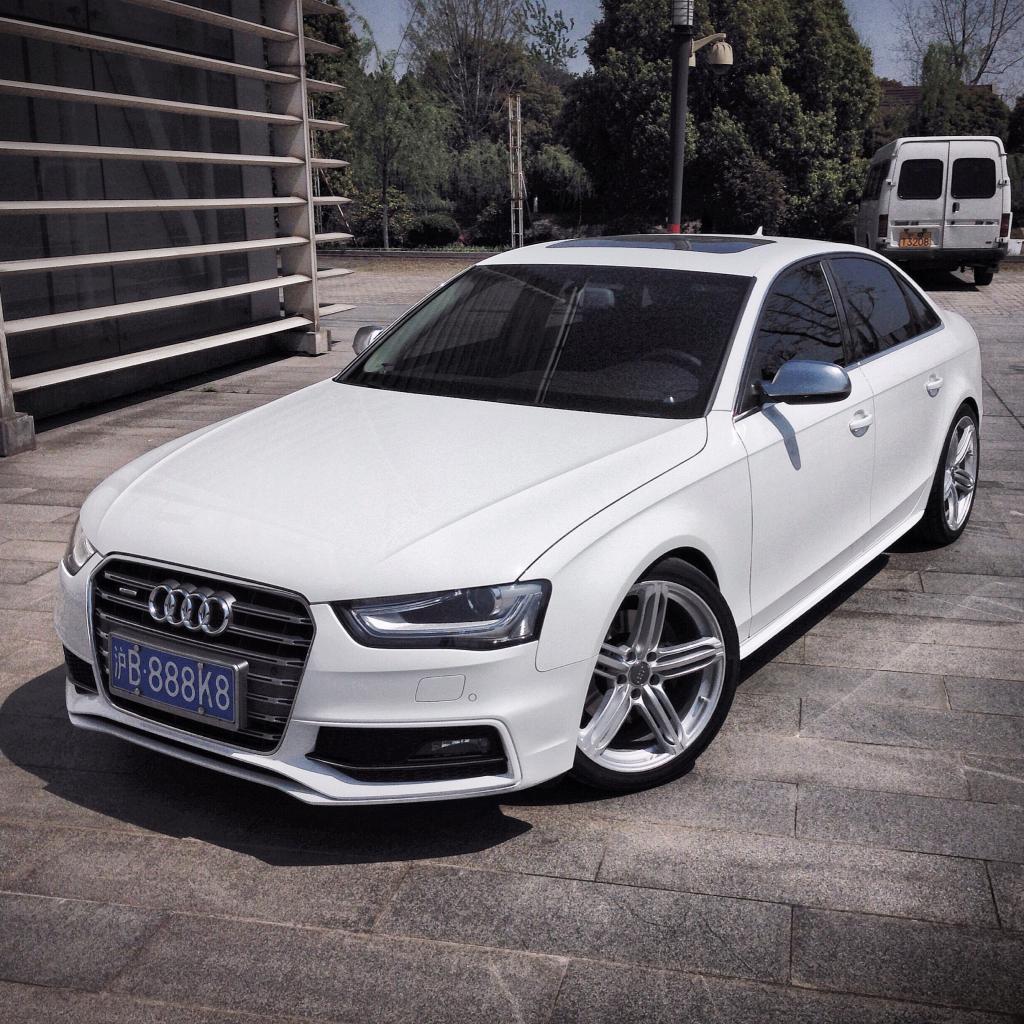 Audi S4 custom wheels OEM Audi S4 replica 19x8.5, ET