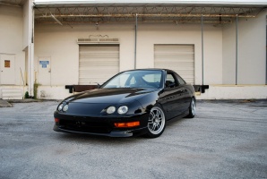 Acura Integra tire size