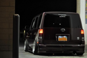 Scion xB tire size