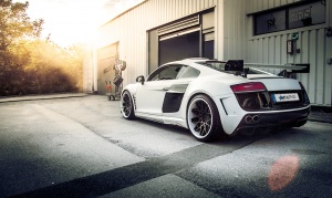 Audi R8 tire size