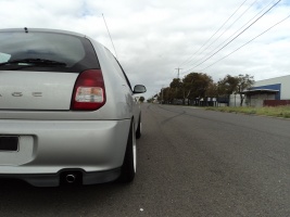 Mitsubishi Mirage tire size