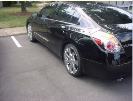 Nissan Altima tire size