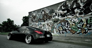Nissan 350Z tire size
