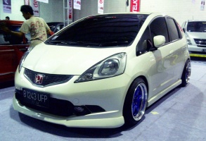 Honda Fit tire size
