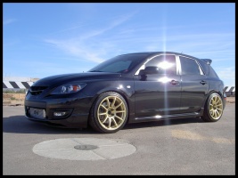 Mazda MAZDASPEED3 tire size
