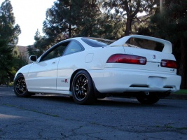 Acura Integra tire size