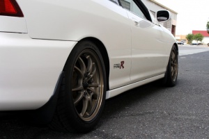 Acura Integra tire size