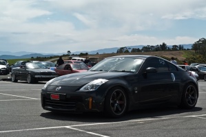 Nissan 350Z tire size