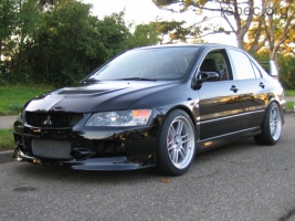 Mitsubishi Lancer Evolution tire size