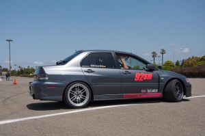 Mitsubishi Lancer Evolution tire size