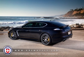 Porsche Panamera tire size