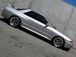 Nissan R31-R34 Skyline GT-R tire size