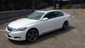 Lexus GS 350 tire size