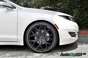 Lincoln MKZ tire size