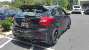 Ford Focus ST tire size