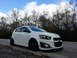 Chevrolet Sonic tire size