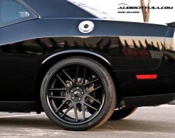 Dodge Challenger tire size