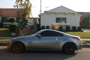 Nissan 350Z tire size