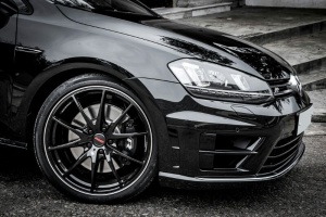Volkswagen Golf GTI tire size