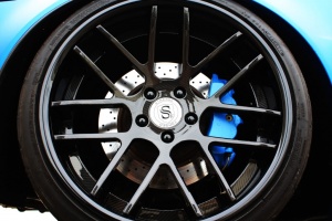 Chevrolet Corvette tire size