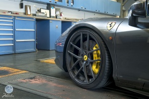 Ferrari 458 Italia tire size