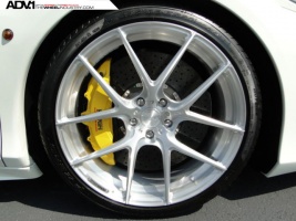 Ferrari 458 Spider tire size