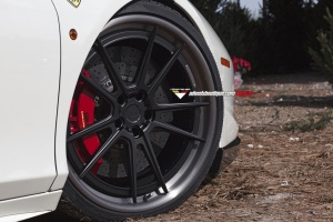 Ferrari 458 Spider tire size
