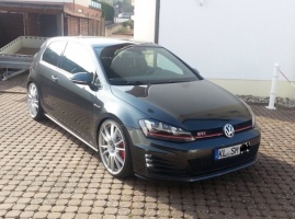 Volkswagen Golf GTI tire size
