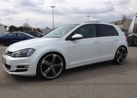 Volkswagen Golf GTI tire size