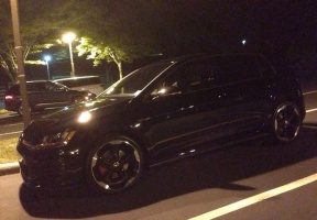 Volkswagen Golf GTI tire size