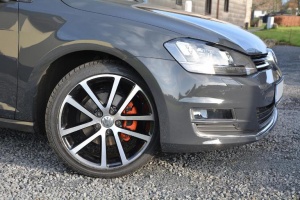 Volkswagen Golf GTI tire size