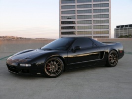 Acura NSX tire size