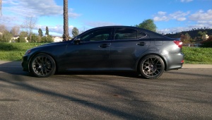 Lexus IS 250 tire size