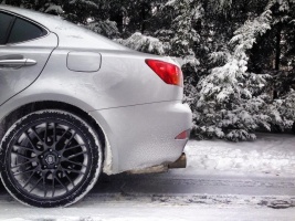 Lexus IS 250 tire size