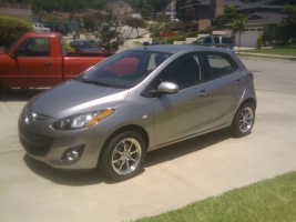 Mazda Mazda2 tire size