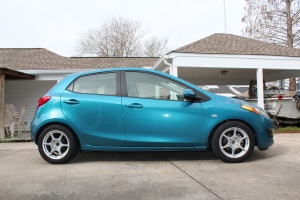 Mazda Mazda2 tire size