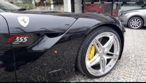 Ferrari F12berlinetta tire size