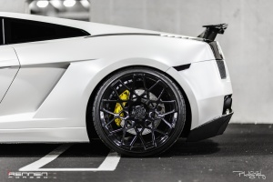 Lamborghini Gallardo tire size