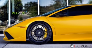 Lamborghini Murcielago tire size