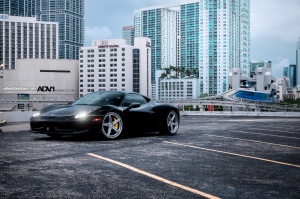 Ferrari 458 Italia tire size
