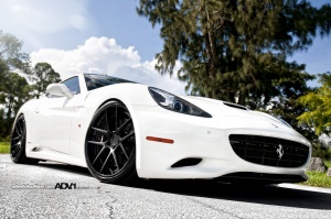 Ferrari California tire size