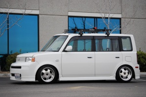 Scion xB tire size