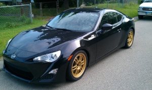 Scion FR-S tire size