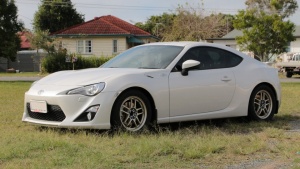 Subaru BRZ tire size