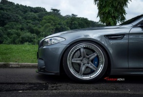 BMW M5 tire size