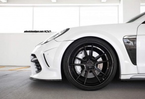 Porsche Panamera tire size