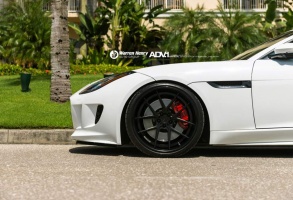 Jaguar F-TYPE tire size